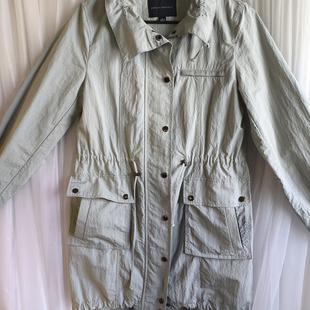 Banana Republic Green Trench Coat with Adjustable Cuffs